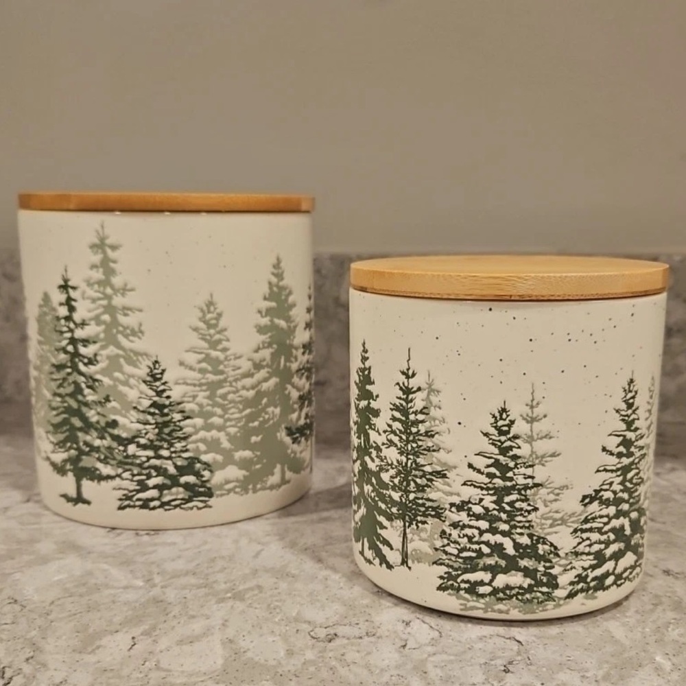 Eli + Ana Evergreen Forest Set of 2 Ceramic Canisters Holiday 5” 4” Holiday New